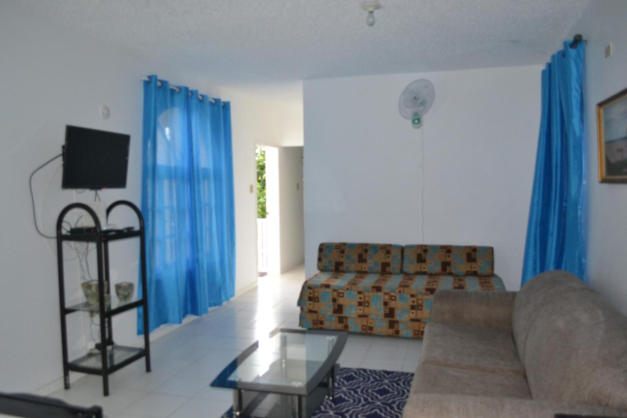 Sky Castles Apt H6 Ocho Rios Exterior foto